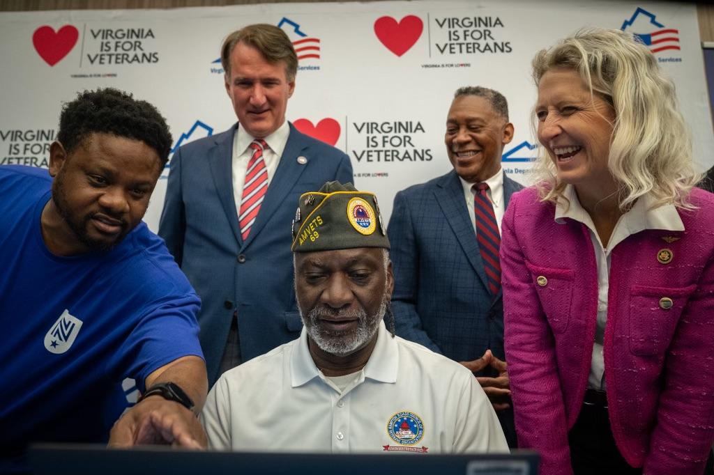 Governor Glenn Youngkin celebrates the launch of the Virginia Veterans Network at Veterans Day Luncheon