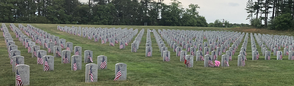 Southwest Virginia Veterans Cemetery headstones with flags